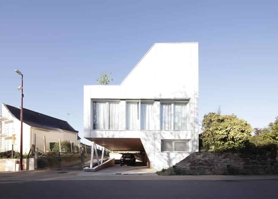 Flying Box Villa, France, 2A Design