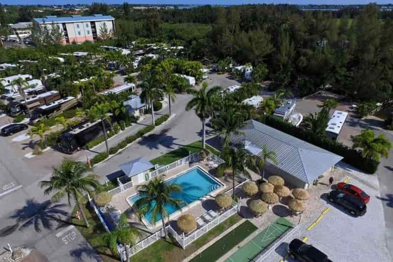 Holiday Cove RV Resort