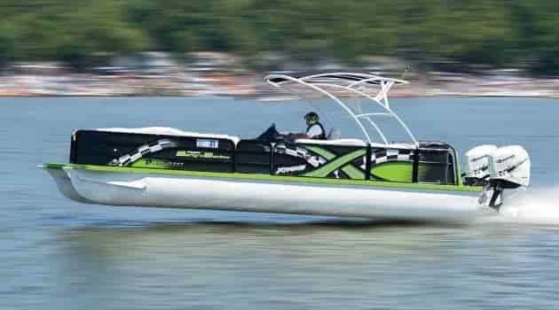 Makes a Pontoon Boat Fast?