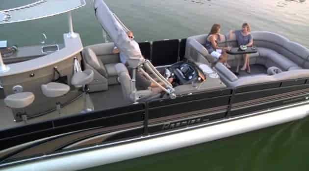 Premium Pontoons 290