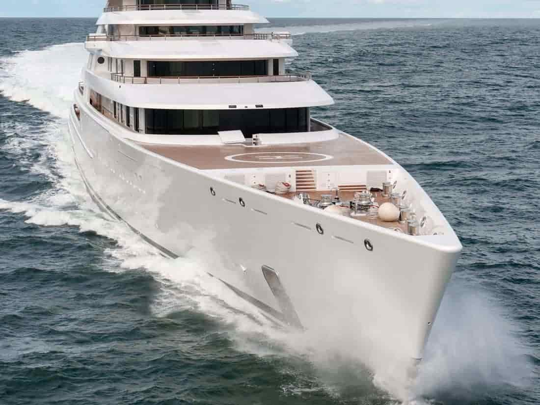 Size of the Yacht