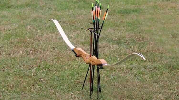 Ultimate Guide To Choosing A Longbow In 5 Easy Steps