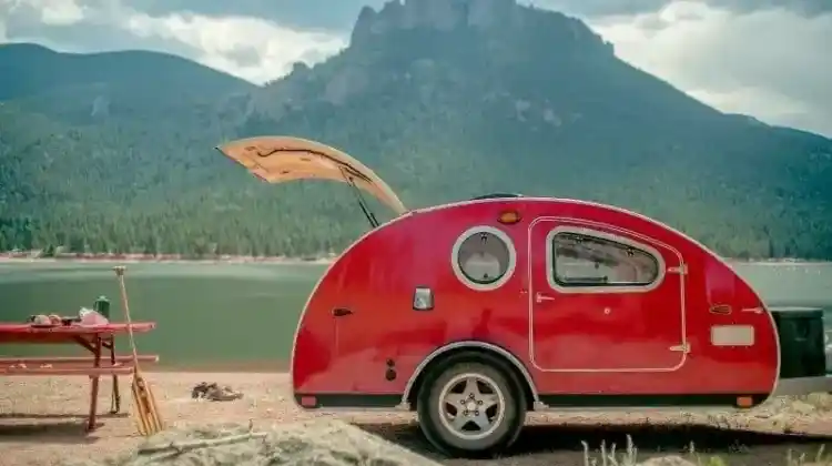 10 Fantastic Teardrop Campers With Bathrooms