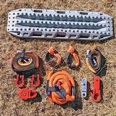 recovery tools necessary for all off roading adventures