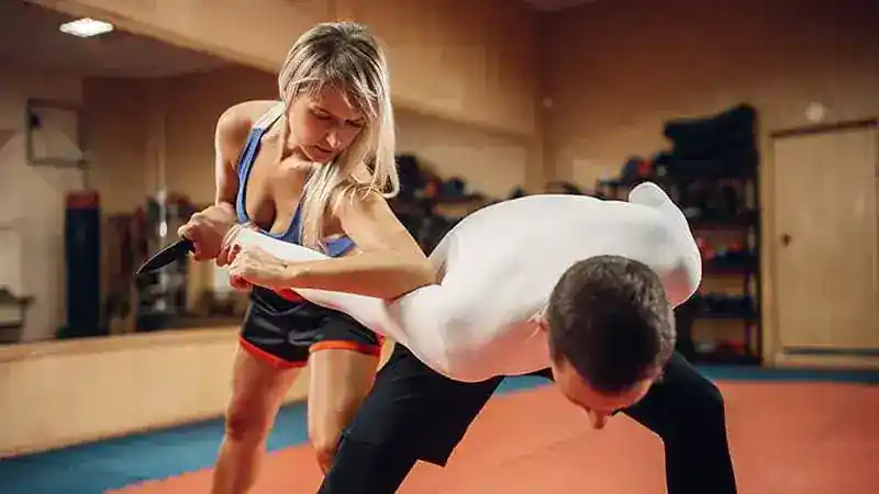 7 Best And Easiest Self Defense Techniques