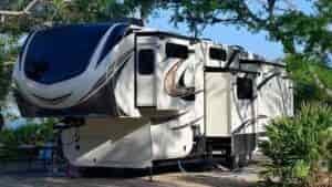Rent To Own RV: Pros & Cons