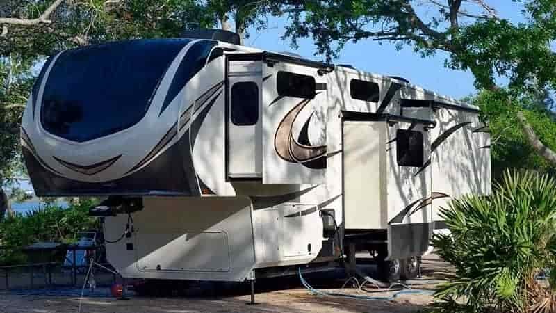 Rent To Own RV: Pros & Cons