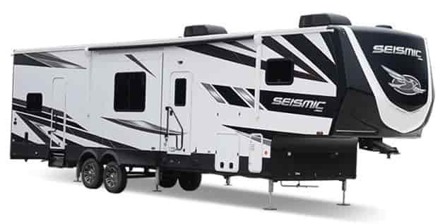 jayco Seismic toy hauler 5th wheel