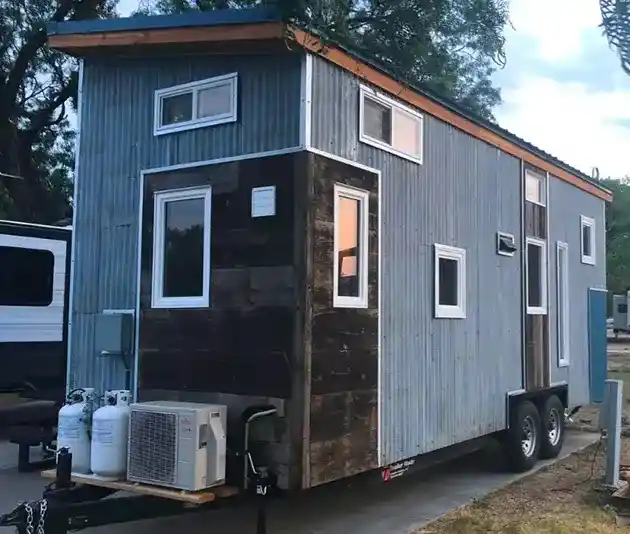 tiny house by rocky mountain the Tandy