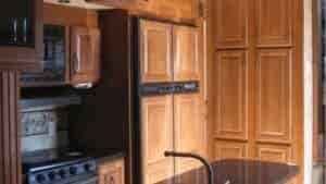 Can I run an RV Refrigerator on Battery?
