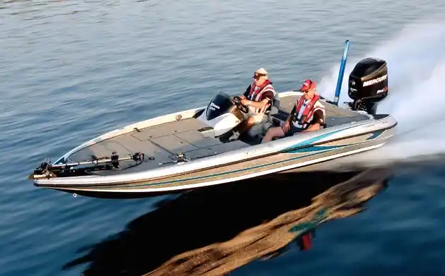 Bass Boat 
