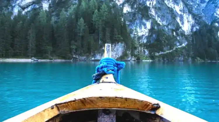 Can You Fit a Canoe With an Outboard