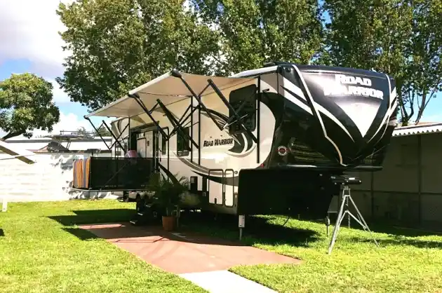 Deerfield Trailer and RV Park in Boca Raton