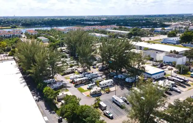 one of the Top 10 RV Parks in Boca Raton