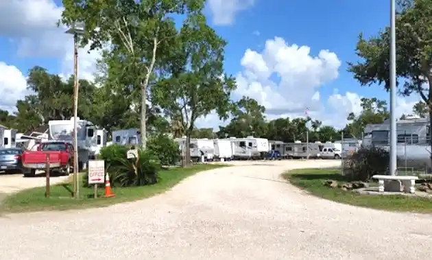 RV Park in Mont Belvieu TX