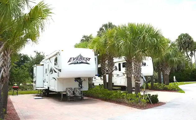 Water's Edge MotorCoach and RV Resort