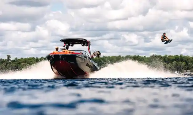 What are Wakeboard Boats - guide