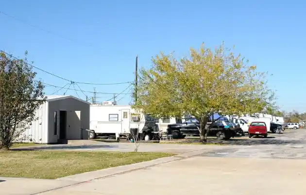 Willow Creek RV & Storage in Mont Belvieu TX