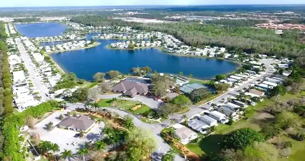 Crystal Lake RV Resort in Baytown TX