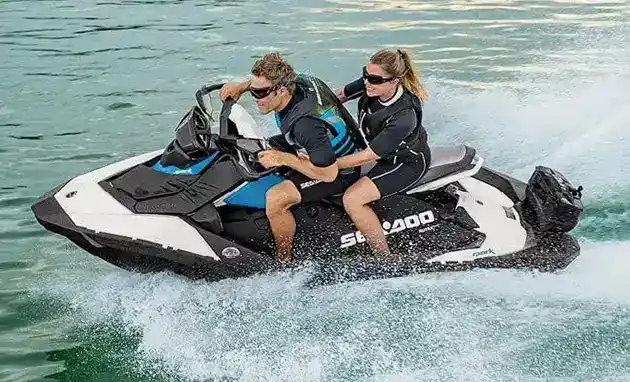 jet ski Sea-Doo-Spark