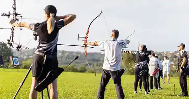 Men and women archery competition