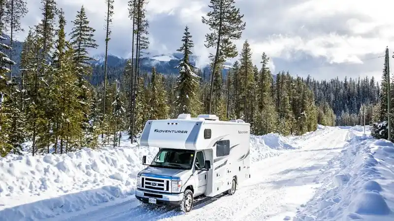 15 Cold Winter Camping Tips for You and Your RV