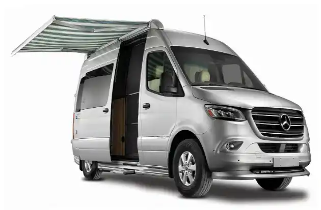 Airstream Interstate 19