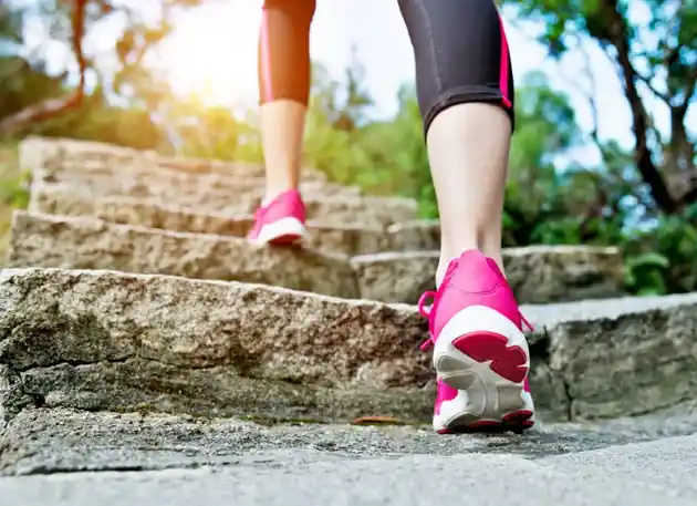 Best Walking Shoes For Women - guide