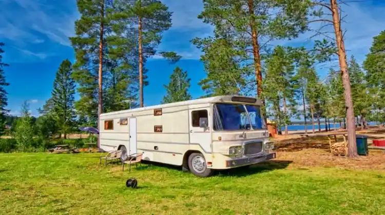 Do Some RV Parks Not Allow Older RVs