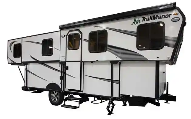 The TrailManor 2720 Series