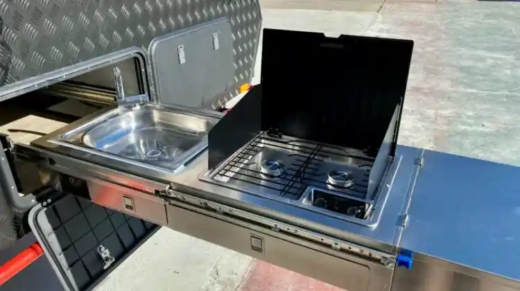 Travel Trailers With Outdoor Kitchens