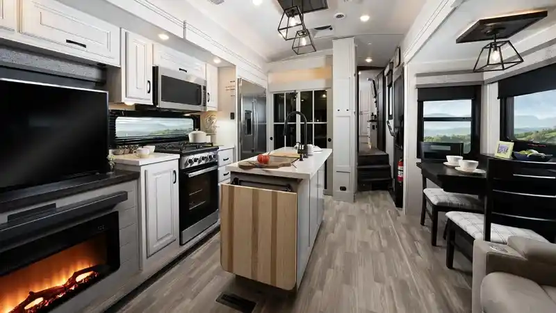 10 Best Built Fifth-Wheel Campers