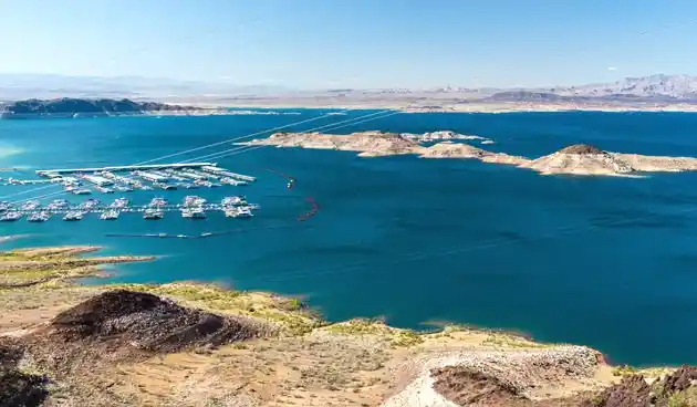Can You Live On A Houseboat On Lake Mead - guide