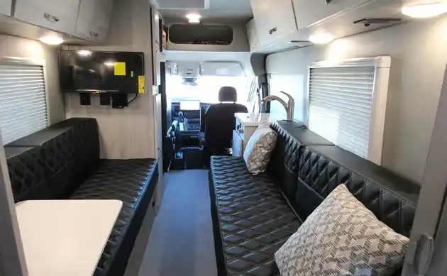 Chinook Bayside Camper Van