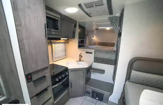 Lance 855S Truck Camper