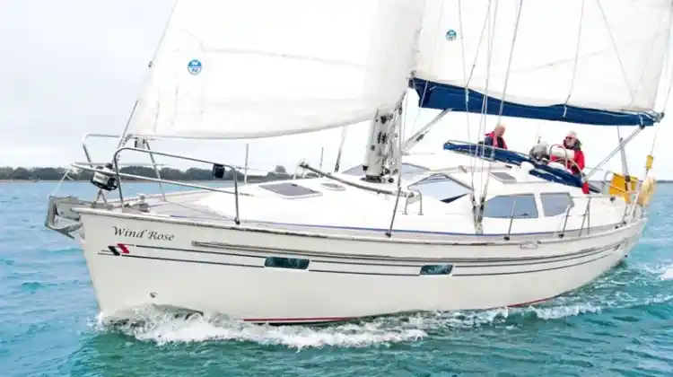The Best And Worst Things About Living On A Sailboat