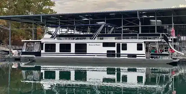 1994 sumerset house boat moored at dock