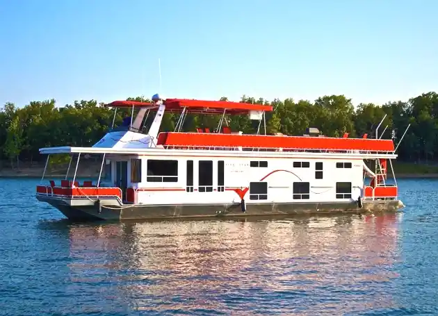 Are Houseboats Allowed On Lake Of The Ozarks - guide