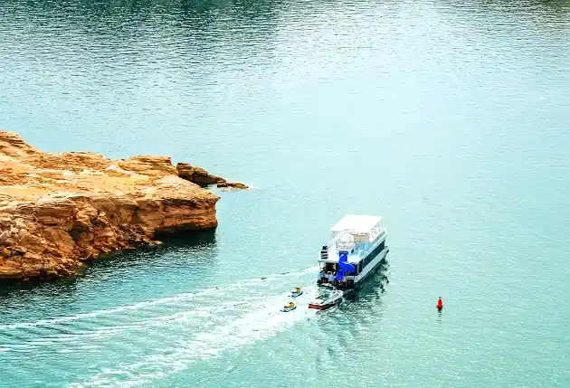 What To Bring On A Houseboat Vacation
