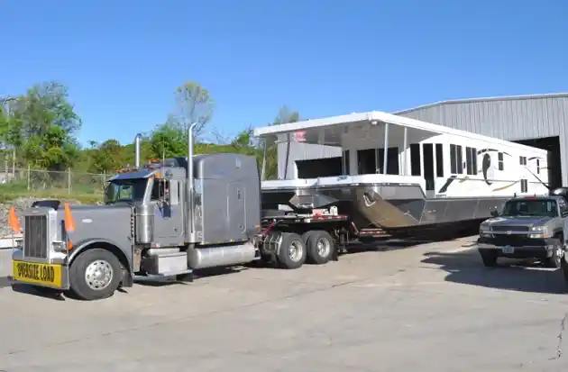 How Do You Transport A Houseboat - guide