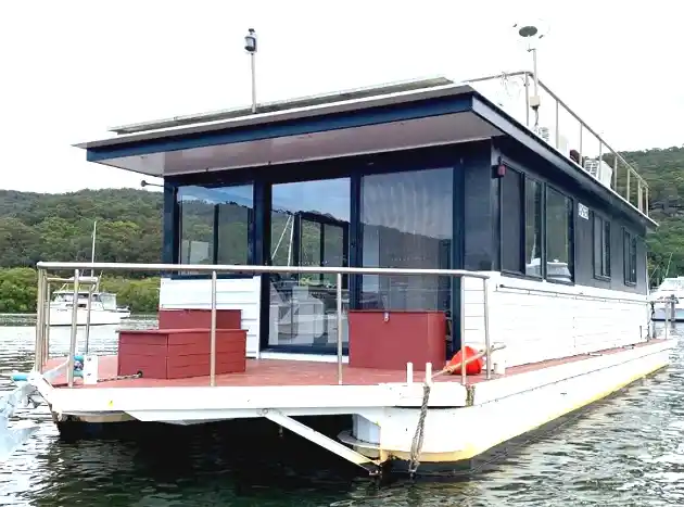 How Much Does A Houseboat Cost - guide