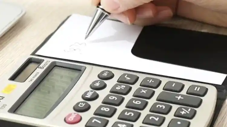 How Much Does It Cost To Maintain A Houseboat
