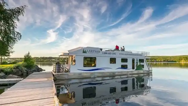 What To Bring On A Houseboat Vacation - guide
