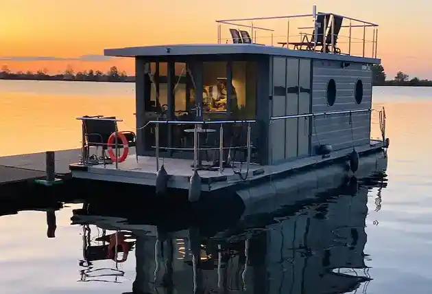 houseboating benefits