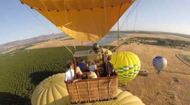 10 racing balloons 1000 feet