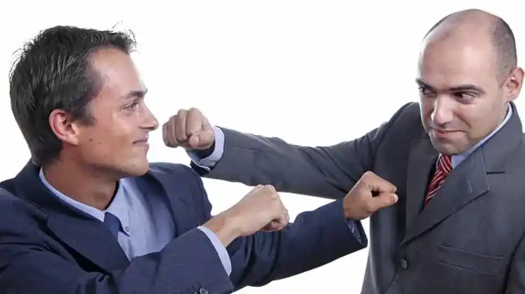 When Do You want to throw the 1st punch?