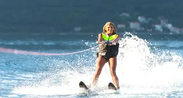 Can You Wakeboard Behind a Jet Ski - guide