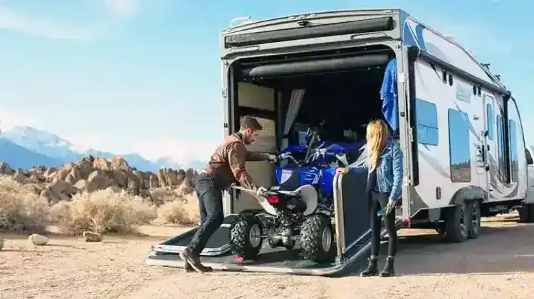 8 Best RVs For Dirt Bikers