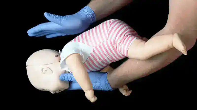 7 Swift Rescue Steps for a Choking Incident